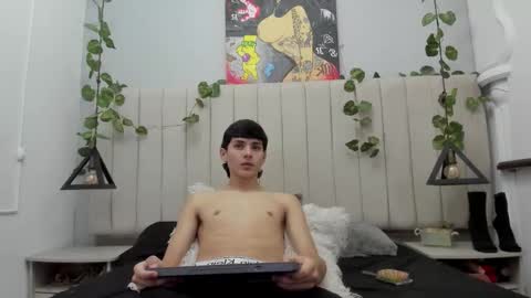 andrew restrepo online show from March 15, 6:43 am