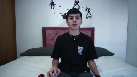 andrew restrepo online show from October 18, 7:52 pm