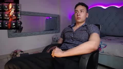 Andrew online show from November 12, 2:39 am