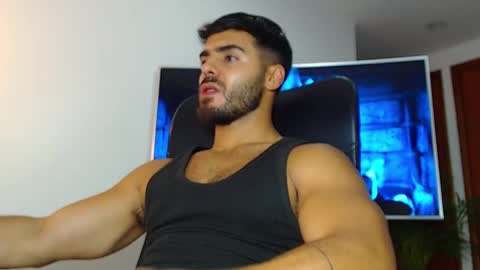 ANDREW WEST online show from December 22, 10:58 pm