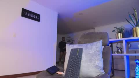 ANDREW WEST online show from December 16, 2:51 am