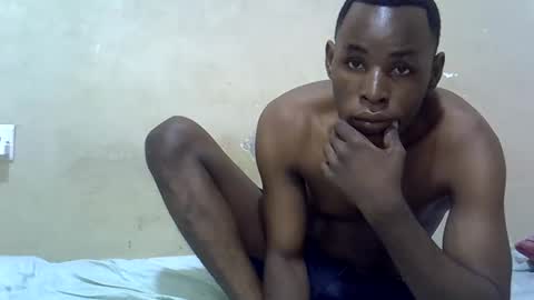 andrewda256 online show from April 16, 9:42 am