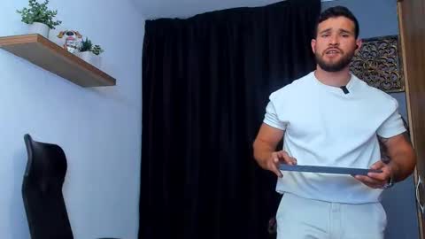 Andrew Diaz online show from March 20, 5:22 am