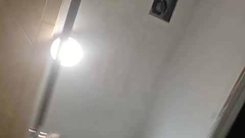 andrewo42601 online show from November 19, 4:23 am