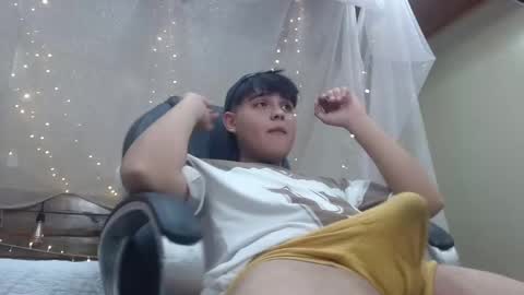 ANDREW online show from December 7, 1:40 pm