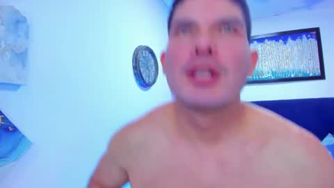 Snapshot of andrewstelee chatting on March 11, 6:08 pm andrewstelee online show from March 11, 6:08 pm