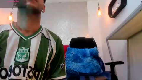   online show from November 13, 8:24 pm