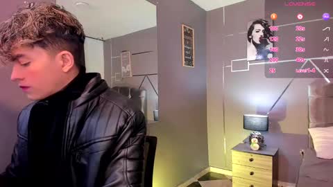      online show from December 12, 11:40 am