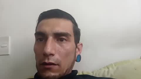 andsexbi69 online show from October 26, 1:46 pm