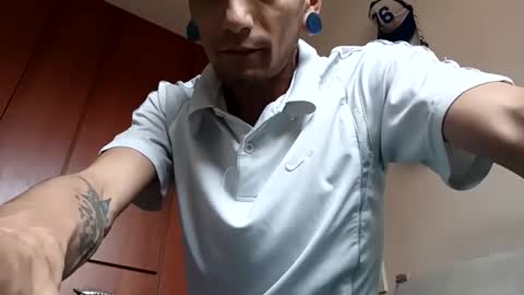 andsexbi69 online show from November 10, 6:35 pm