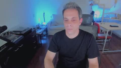 Andrew online show from December 21, 9:45 pm