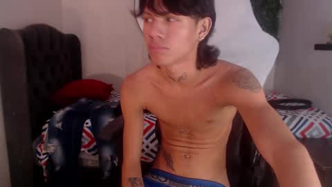 Snapshot of andy_dan1 chatting on December 17, 1:27 pm andy_dan1 online show from December 17, 1:27 pm