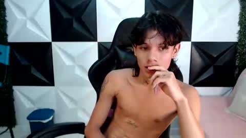 Snapshot of andy_dan1 chatting on December 26, 12:36 am andy_dan1 online show from December 26, 12:36 am