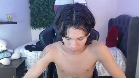 Snapshot of andy_dan1 chatting on January 8, 2:46 pm andy_dan1 online show from January 8, 2:46 pm