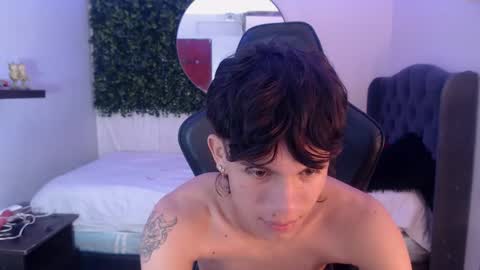 Snapshot of andy_dan1 chatting on February 24, 12:59 pm andy_dan1 online show from February 24, 12:59 pm