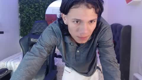 Snapshot of andy_dan1 chatting on January 11, 2:47 pm andy_dan1 online show from January 11, 2:47 pm