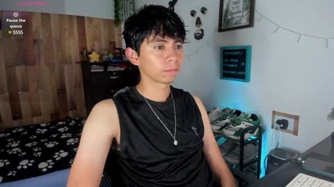 andy_guez_11 online show from January 31, 10:20 am
