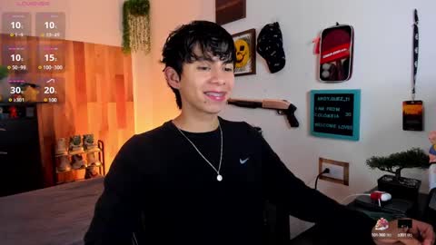 andy_guez_11 online show from February 20, 10:05 am