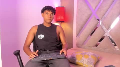 andy online show from October 1, 3:21 am