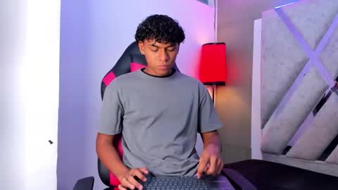 andy online show from October 5, 3:10 am