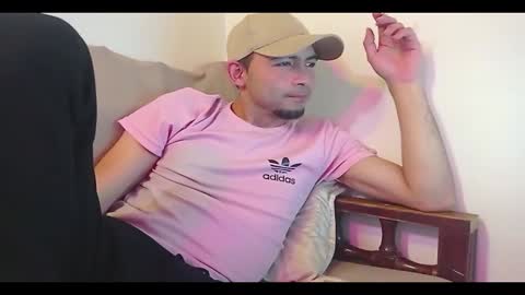 andy_magic_ online show from November 7, 2:04 am