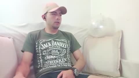 andy_magic_ online show from October 13, 8:15 pm