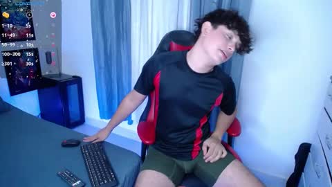 andy online show from December 13, 11:28 pm