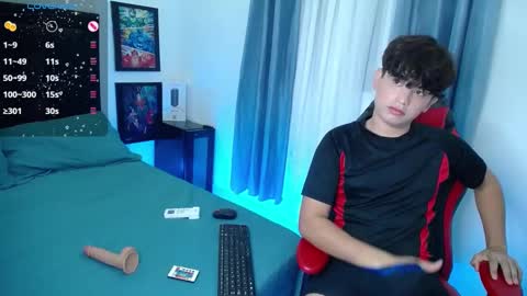 andy online show from December 4, 11:35 pm