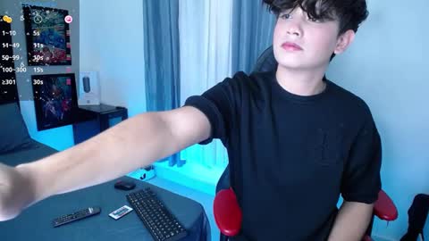 andy online show from January 9, 10:20 pm