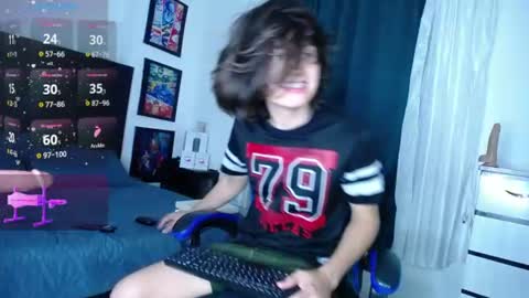 andy online show from July 4, 10:57 pm