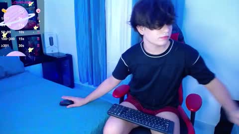 andy online show from March 7, 10:32 pm