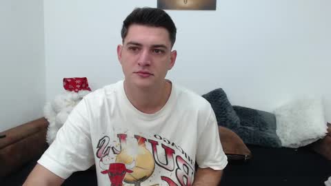 Andy Fame online show from December 25, 7:24 am