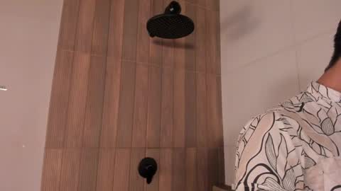 Andy Joy  online show from April 10, 11:50 am