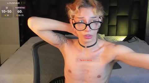 Andy online show from November 16, 4:58 am