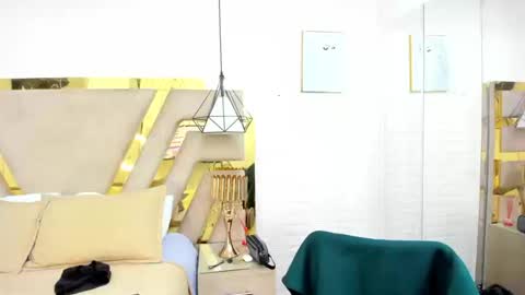Snapshot of andyxibrat chatting on September 22, 11:48 pm andyxibrat online show from September 22, 11:48 pm