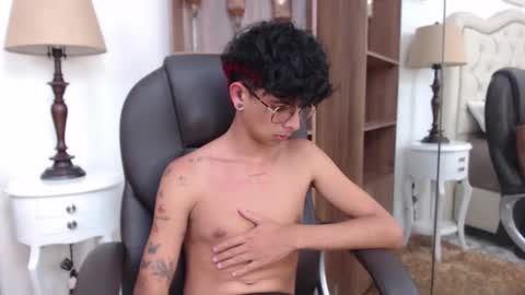 andyxibrat online show from March 24, 8:57 pm