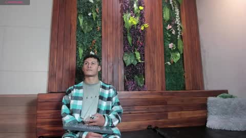 Angel  online show from April 7, 11:32 am