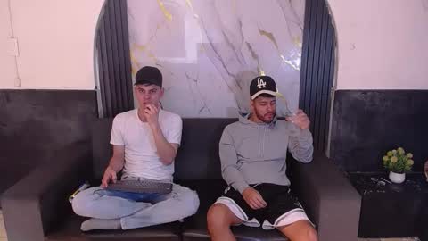 angel_villareal_ online show from March 6, 10:01 am