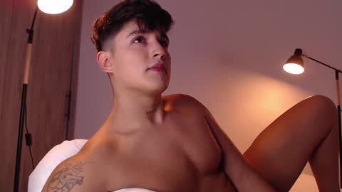 Angel online show from February 8, 9:57 pm