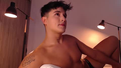 Angel online show from February 25, 7:47 pm
