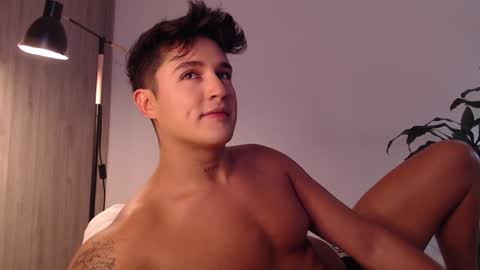 Angel online show from January 1, 6:49 pm