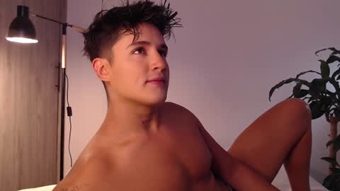 Angel online show from December 29, 7:43 pm
