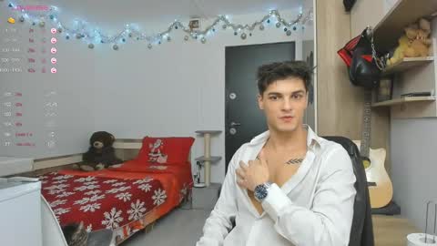 Snapshot of angelfrank chatting on December 31, 4:04 pm Frankie online show from December 31, 4:04 pm