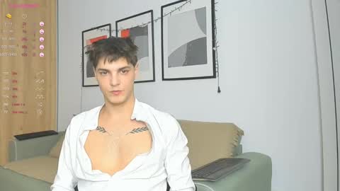 Snapshot of angelfrank chatting on February 14, 5:03 pm Frankie online show from February 14, 5:03 pm