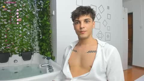 Snapshot of angelfrank chatting on March 7, 11:16 pm Frankie online show from March 7, 11:16 pm