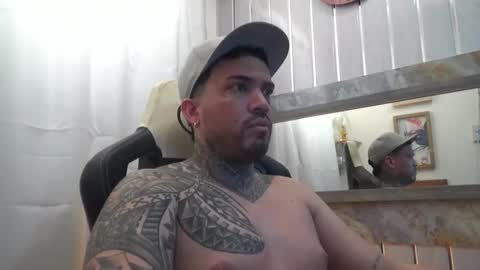 angellatino0 online show from October 12, 4:06 am