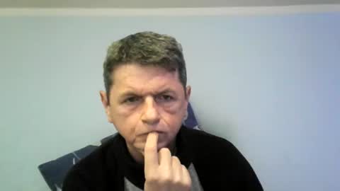 Snapshot of angelo888888 chatting on December 21, 7:49 pm angelo888888 online show from December 21, 7:49 pm