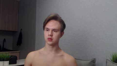 Angel online show from December 16, 9:05 am