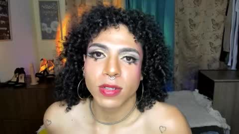 angelwhitte online show from March 10, 2:06 am