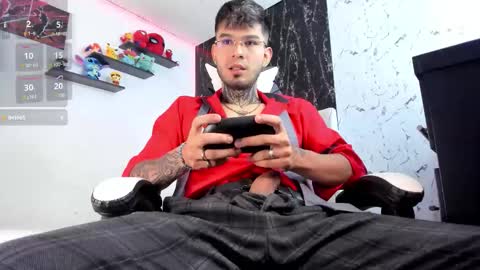 Anthony and Nick online show from October 6, 12:21 pm